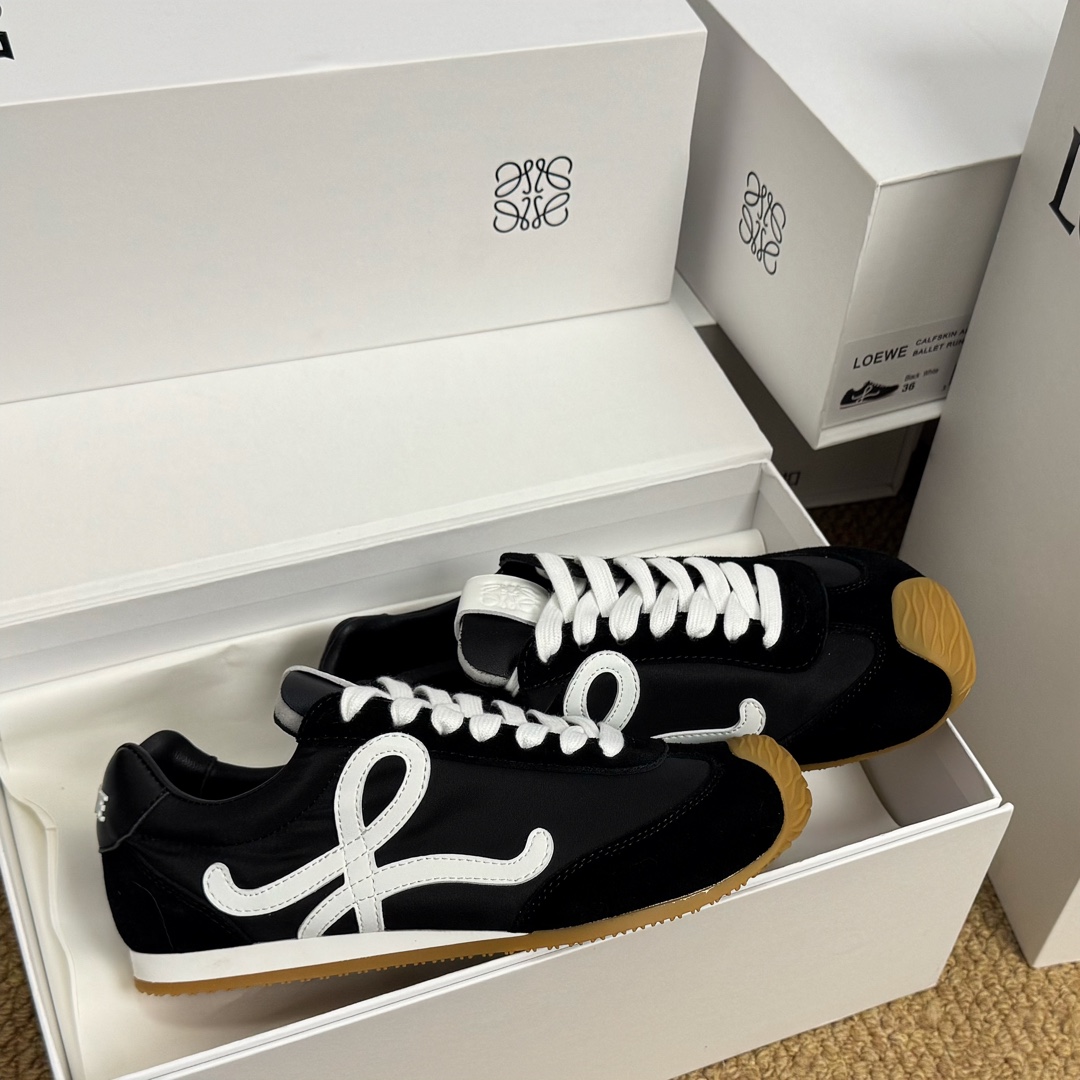 [Loewe Women