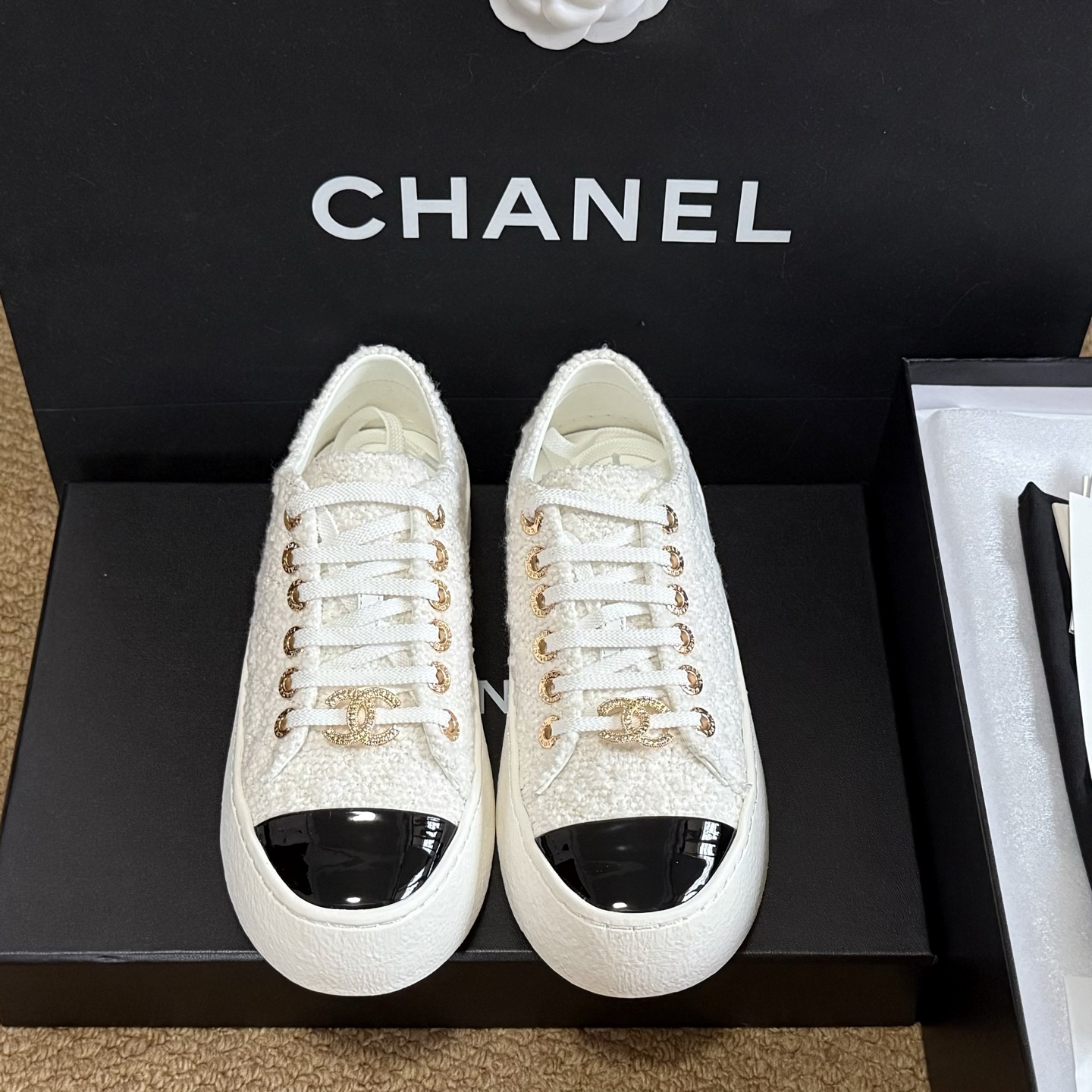 NO:670123,Cloth surface, leather surface size: 35-40 CHANEL 25 diamond/duffle biscuit shoes, built-in heightening, comfortable and versatile for the feet, casual shoes/sports shoes, chanel, sneakers19860909布面 皮面 size: 35-40 CHANEL 25款菱格/粗呢花款饼干鞋 自带增高 上脚舒适百搭时尚,休闲鞋/运动鞋,chanel,sneakers,Women's Shoes