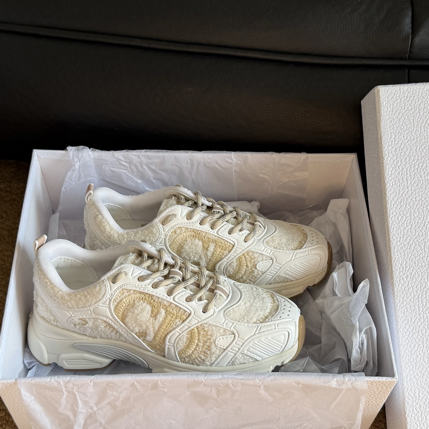 NO:670112,size 35-41 (41 custom-made, non-returnable and non-exchangeable) Top version of Dior Chrono sports shoes, new 24s star model, mixed and matched with various materials, super easy to wear, perfect for the feet, casual shoes/sports shoes, dior, sneakers19860909size 35-41 (41订做不退不换) 顶版Dior Chrono 运动鞋新品 24s 明星款 混合搭配各种材质 超好搭好穿 ,上脚绝绝子,休闲鞋/运动鞋,dior,sneakers,Women's Shoes