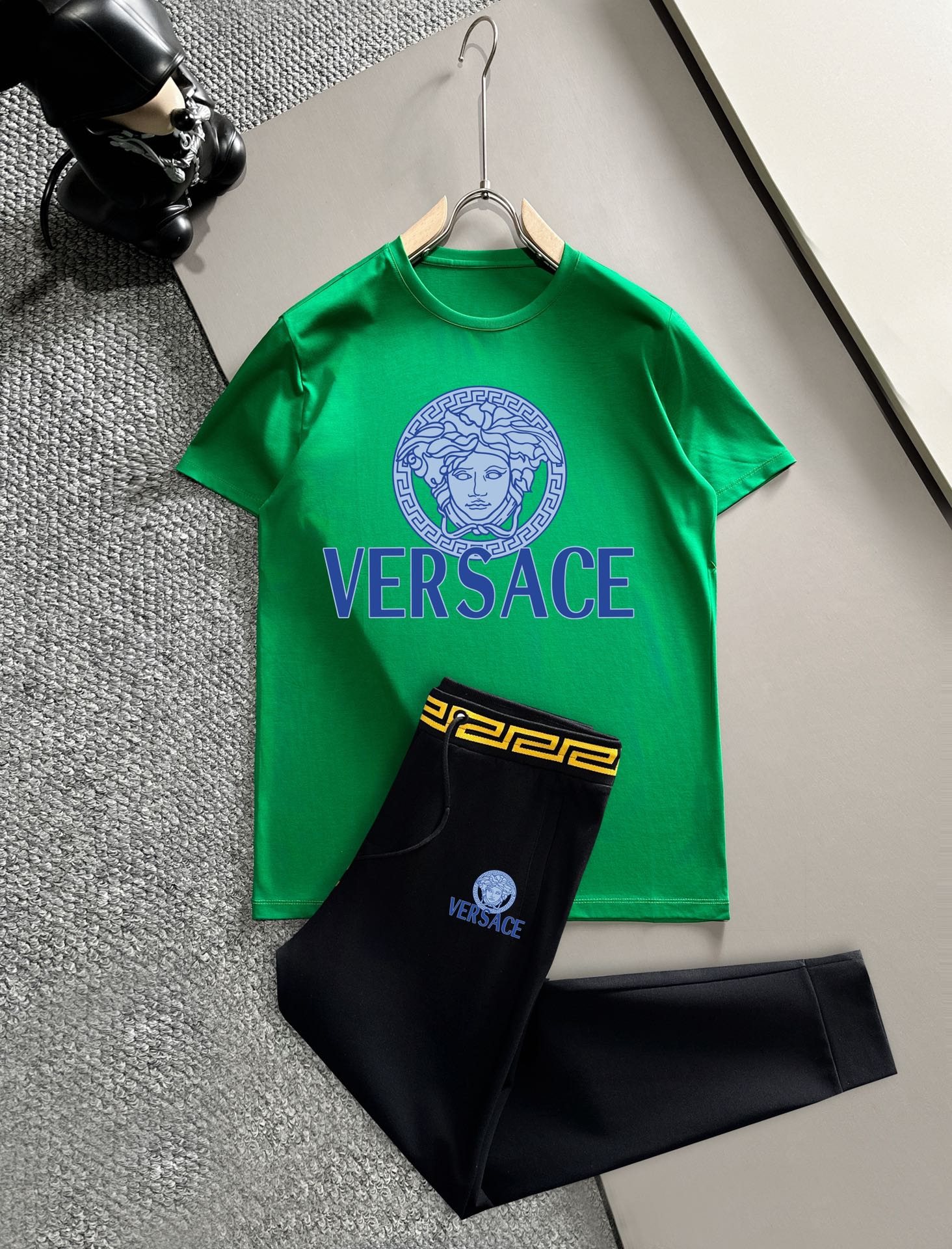 Versace Replica
 Kleding T-Shirt Trainingspak Lentecollectie Fashion Korte mouw