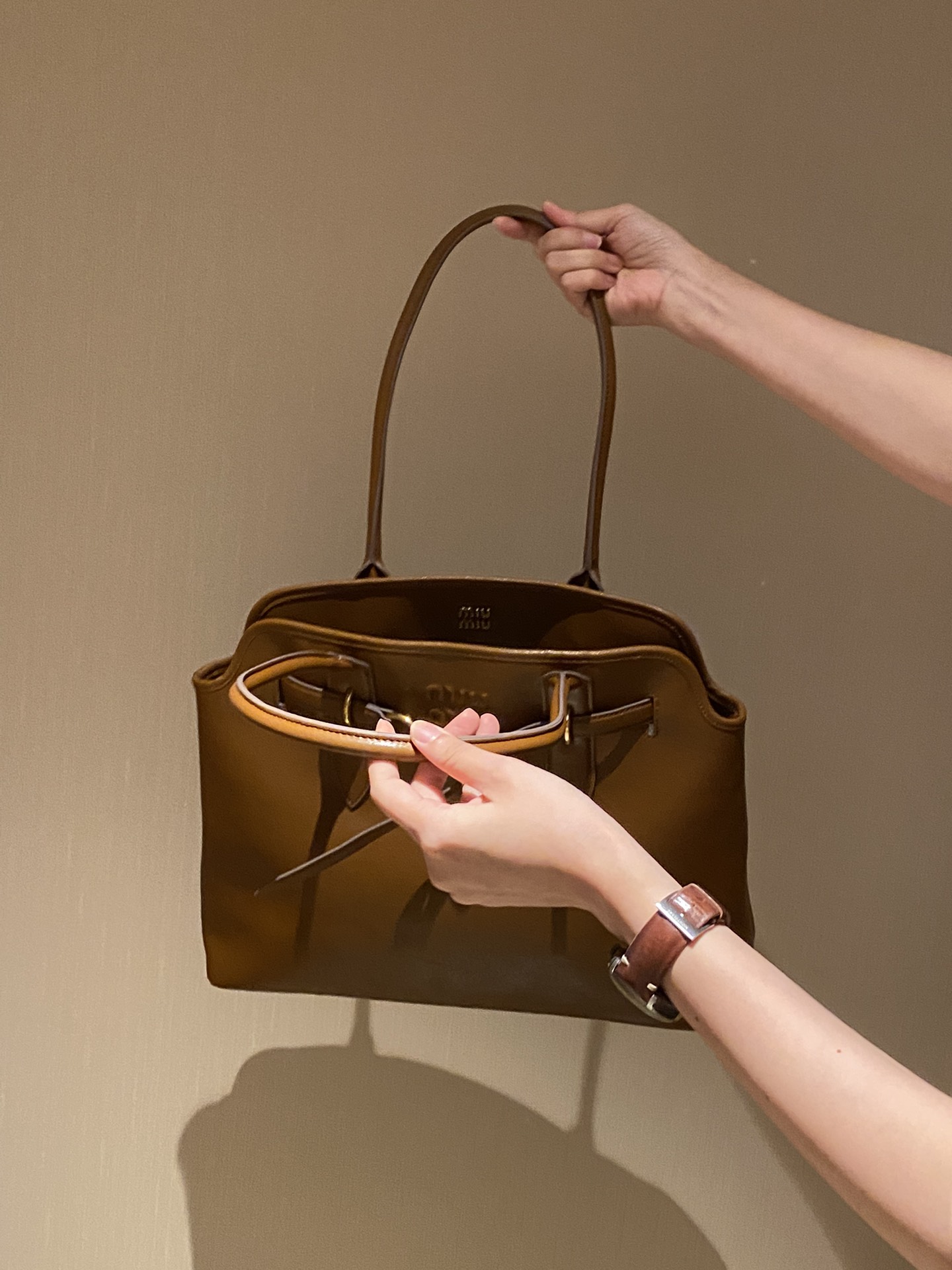 Miu Miu Clasp Tote Bag in Caramel - Comprehensive 7