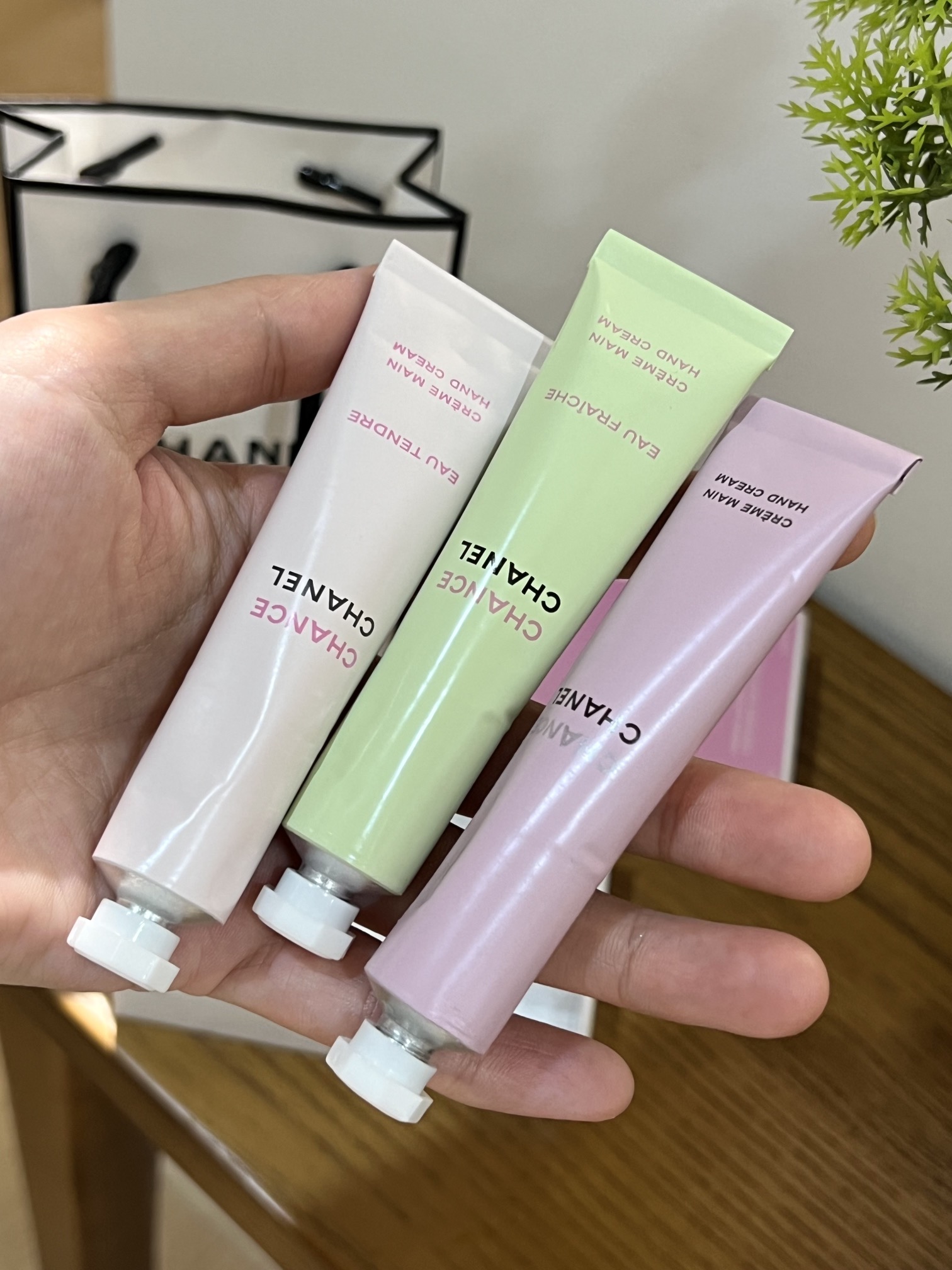Housed in an aluminum tube, this hand treatment delivers essential hydra - Comprehensive 2
