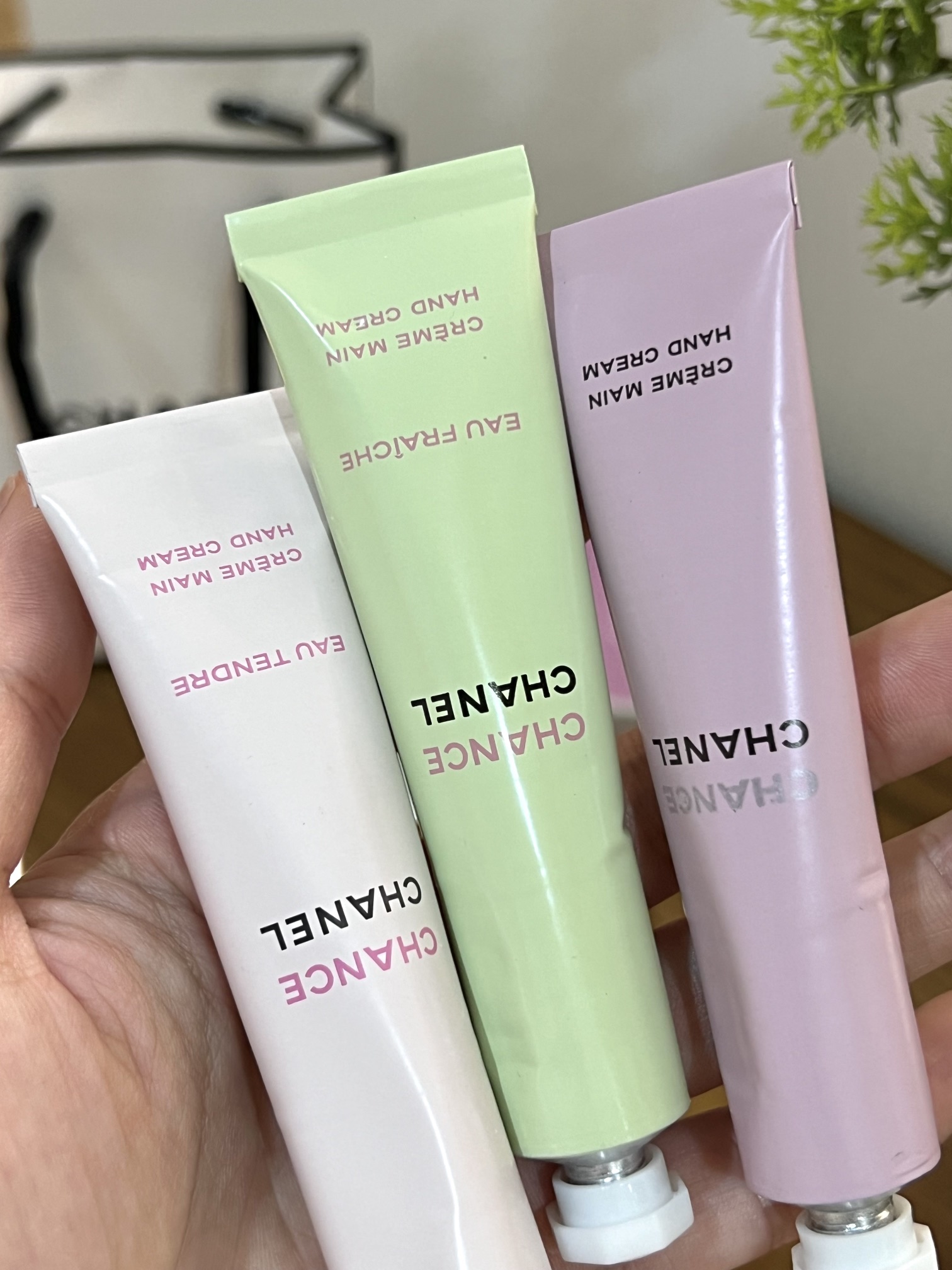 Housed in an aluminum tube, this hand treatment delivers essential hydra - Comprehensive 5