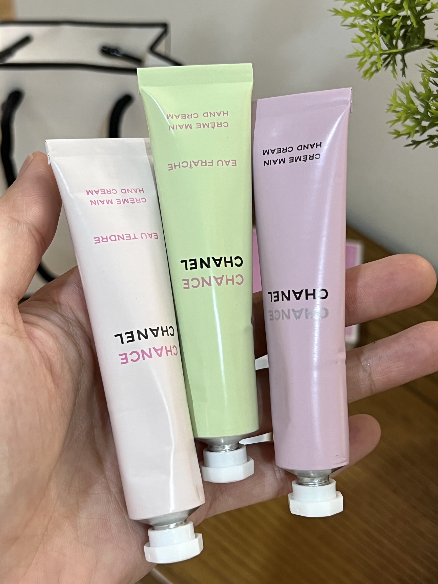 Housed in an aluminum tube, this hand treatment delivers essential hydra - Comprehensive 4