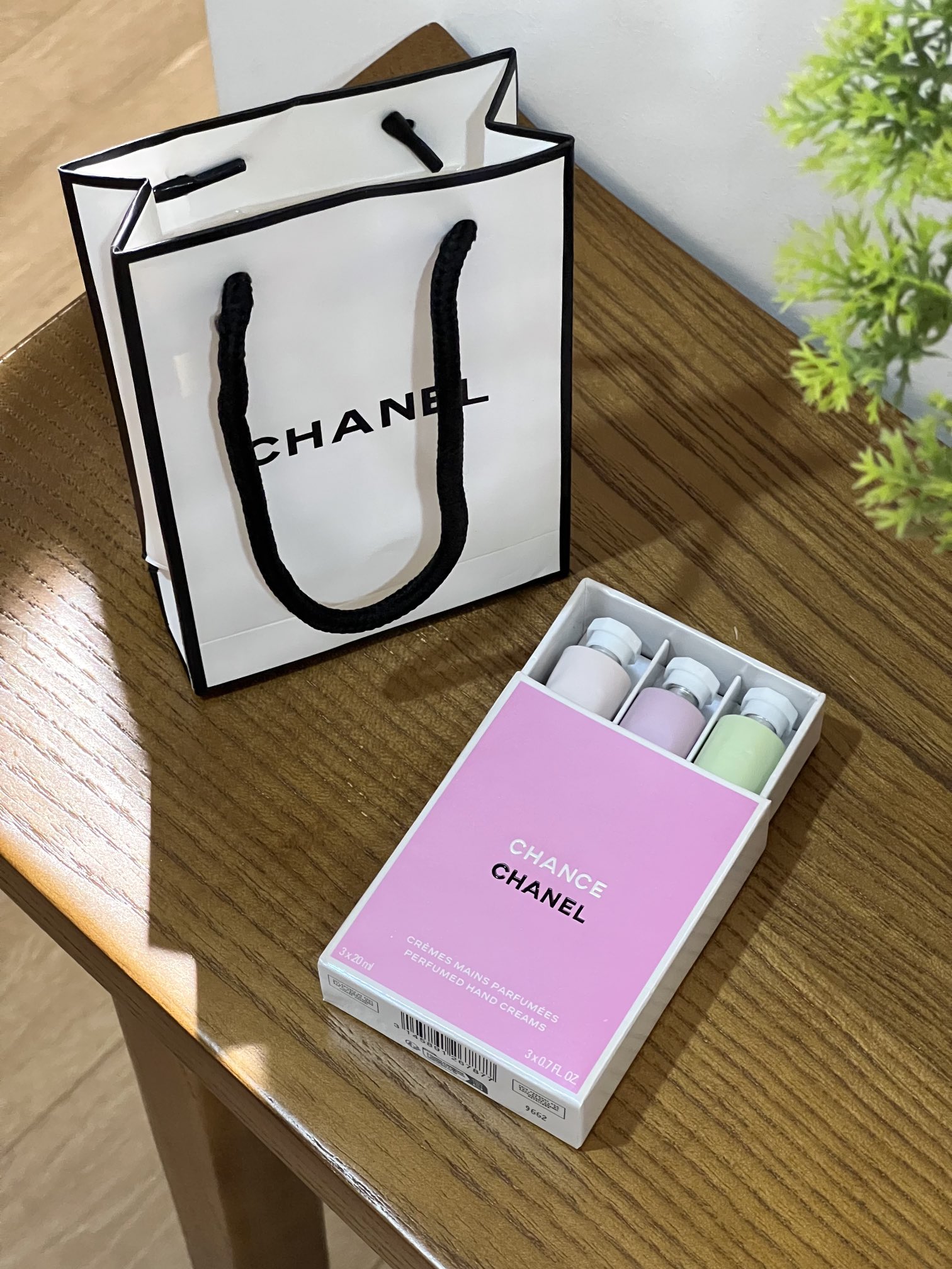 Fragrance Profiles:** Features three distinct scents corresponding to - Comprehensive
