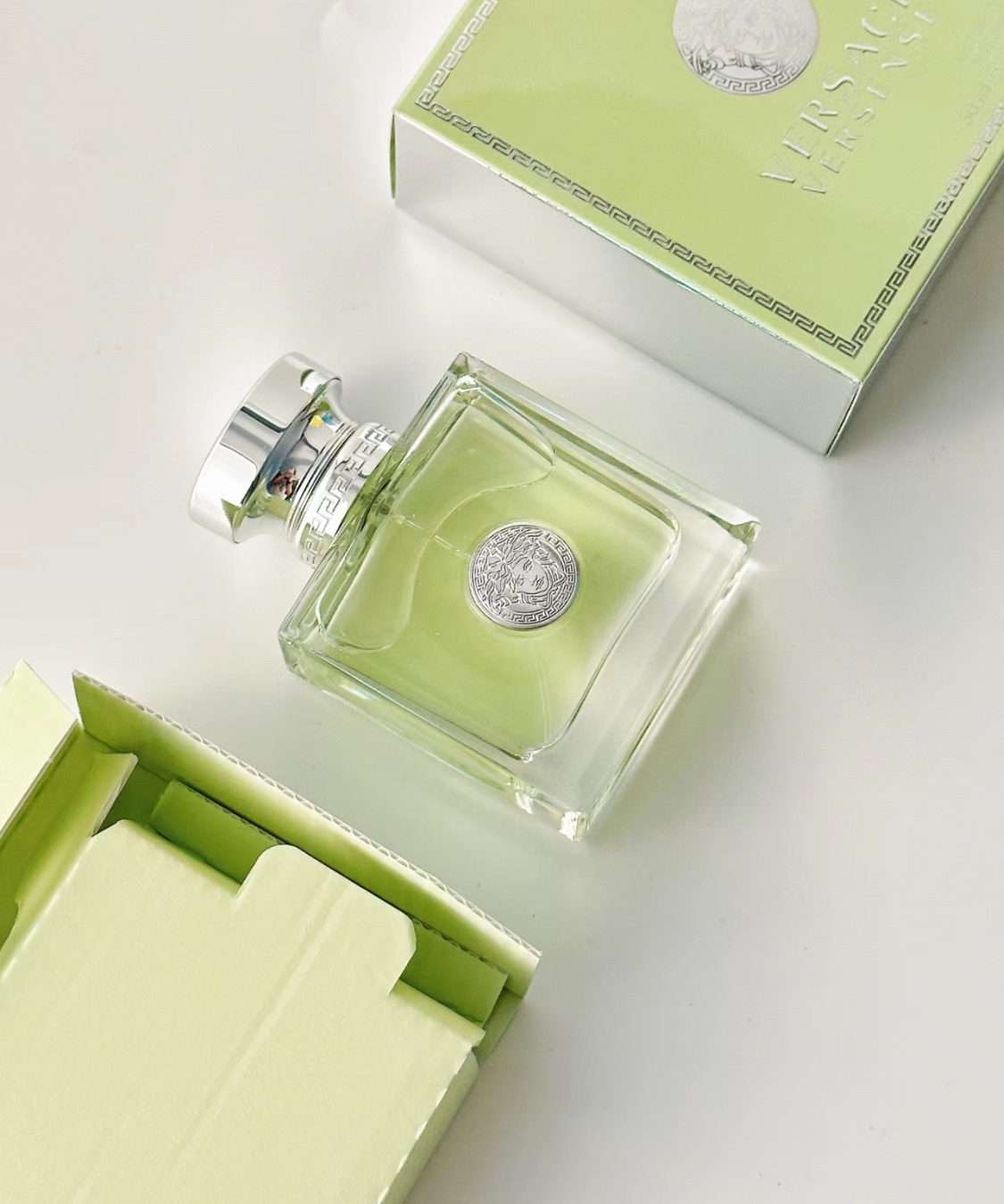 Versace Versense Eau de Toilette - Comprehensive