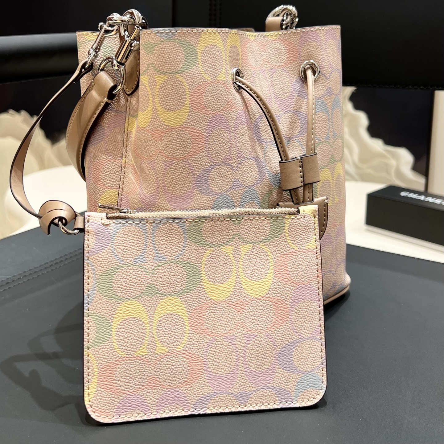 _dcX9sggN3b1rIVbBNSberEkFbvEYawavmVRCh6A