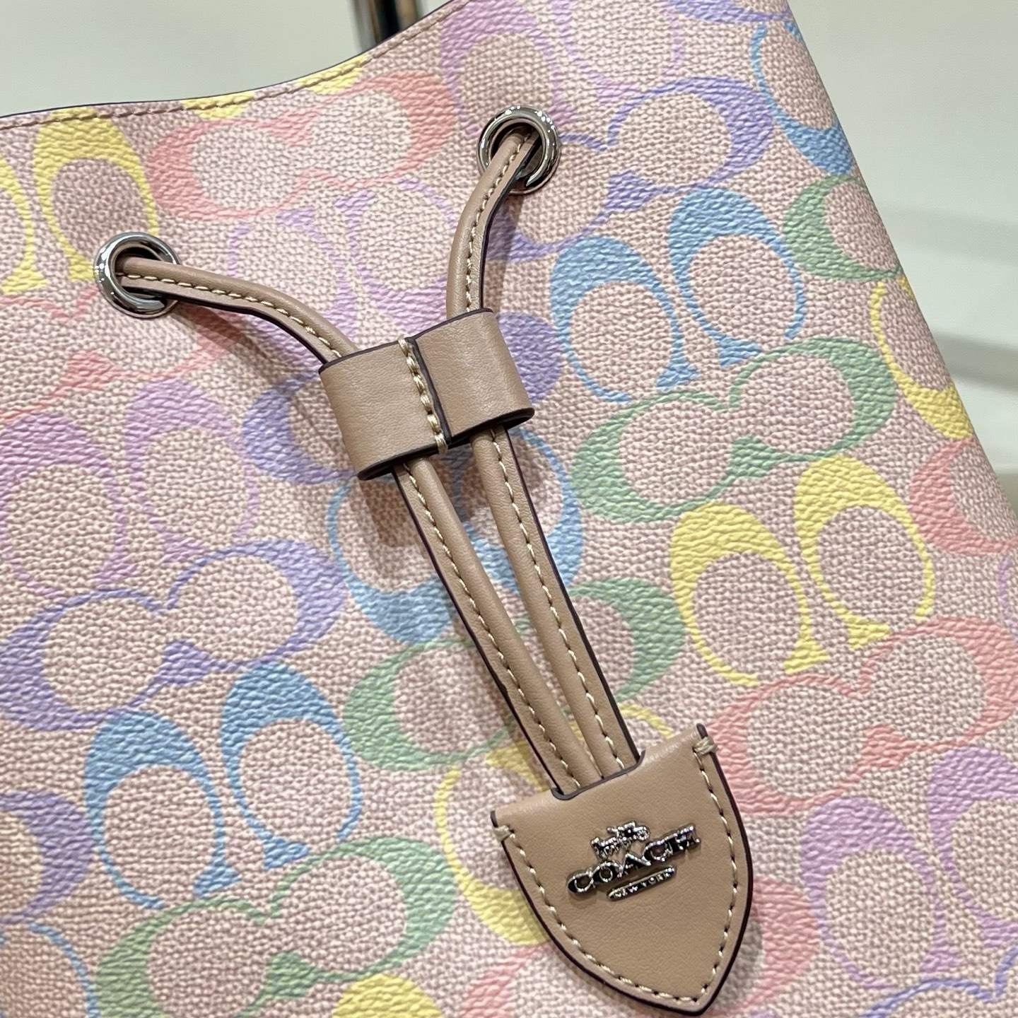 _d-J9snh4AeKkRfTv0hibT2SUMRrHqVDPUGvrJGA