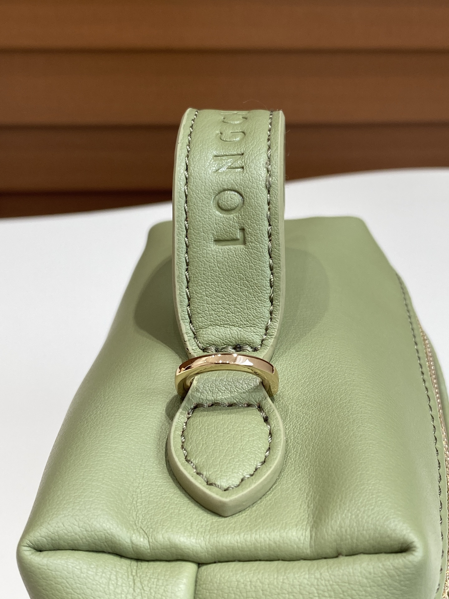 缪缪 Miu Miu 经典高奢皮具手袋托特包斜挎包女包 #879986B6 2