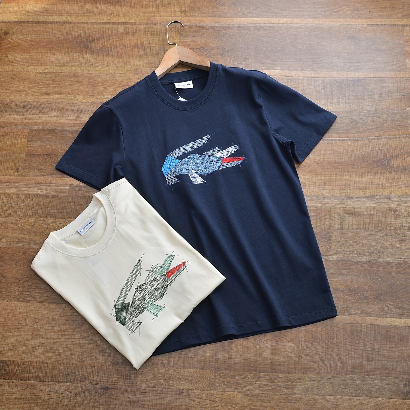 Lacoste Men's Spring Crew Neck Short Sleeve T-Shirt with Graphic Logo 2 i1741939341910 2475 0 5