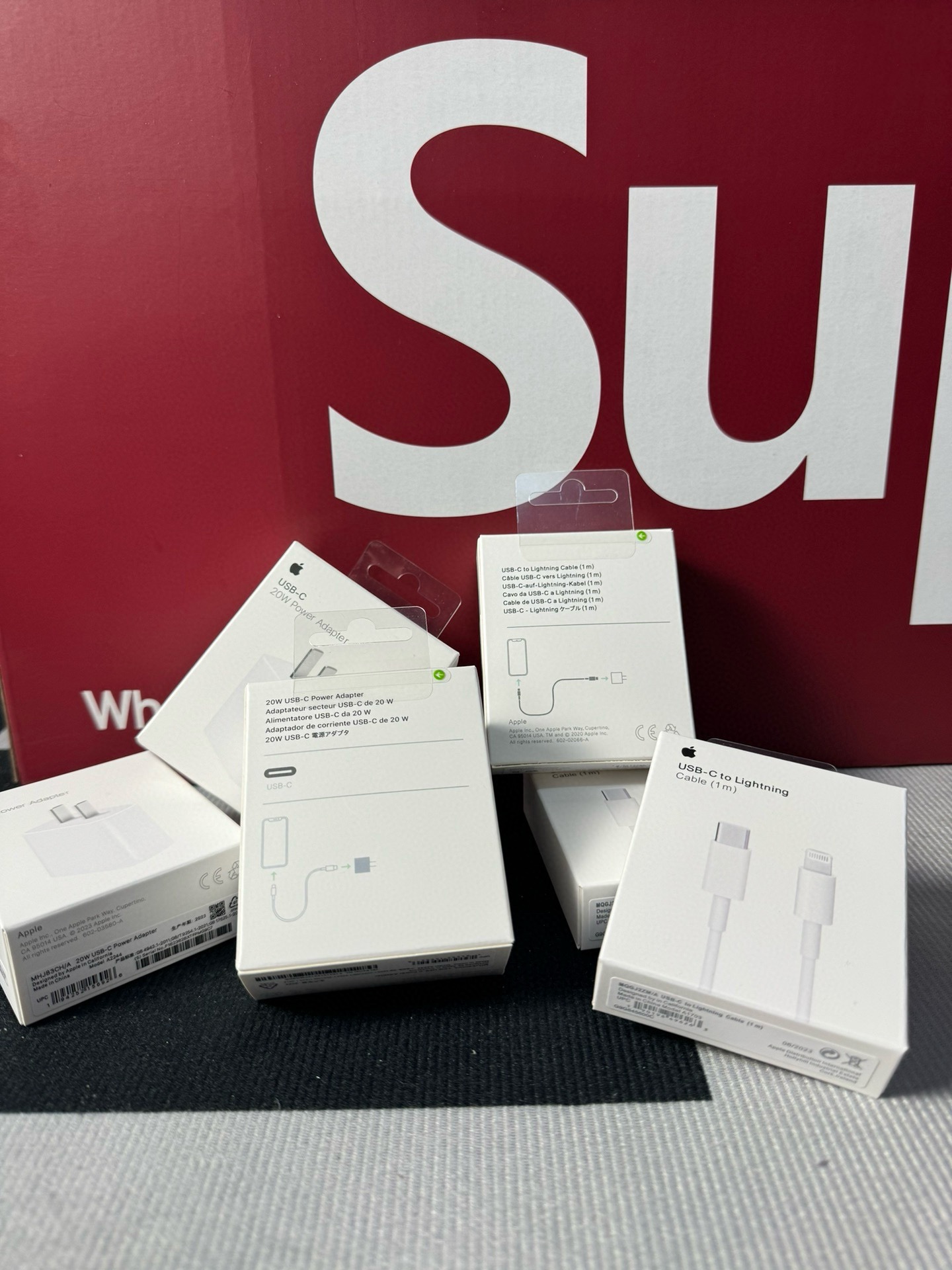 供货价:23💰『苹果20w快充』华强北终瑞供应,独家实拍素材,保证48小时物流,
源头供应独家实拍，⚠️售后要扣除包装费用如果有损坏的情况下哦（售后要扣除5运费5包装费哦）
苹果快充组合🔋国内代购卖100多的渠道货！ 🔥认证原装数据线+充电头&hellip;全面兼容ios所有系统
全面兼容苹果任何版本升级👍不是市场的垃版圾本数据哦线！区市别场通货注辨意识

我真完的全是因自为己要用才来分享，价格实又惠👊出门没有套充电数器据线在身一边点安感全都没有啊！！！

天下武功唯快不破20W快充套装💥原材质真材实料，质量稳定充电速度媲美原充~
