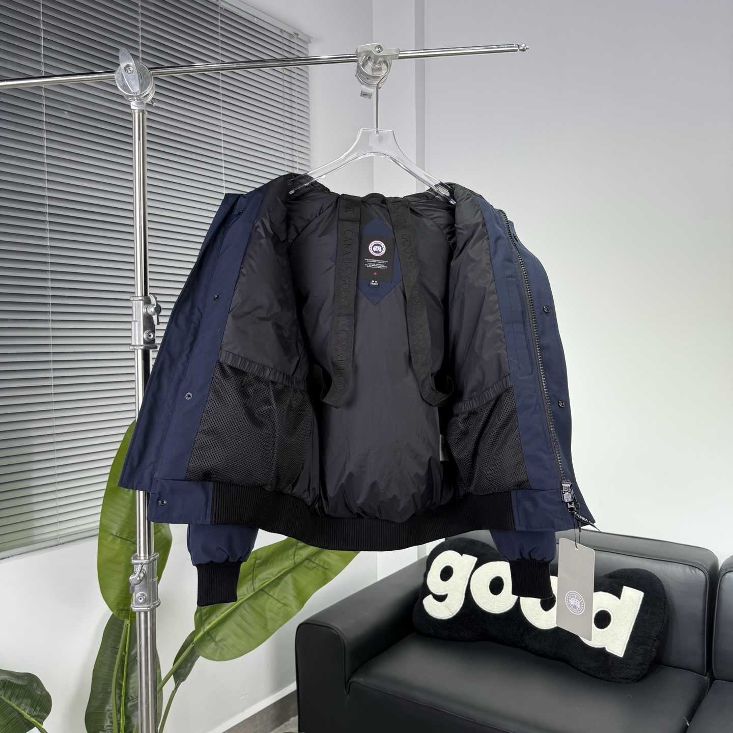 カナダグース Chilliwack 大人向け飛行士ダウンジャケット 高品質