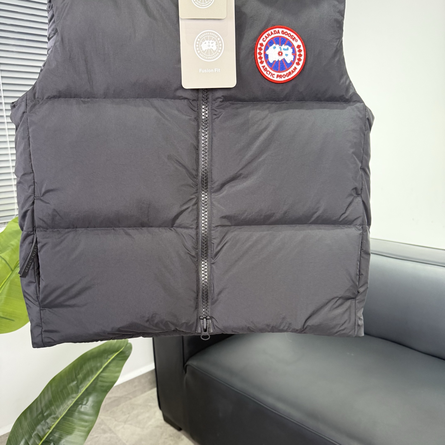 Canada Goose Lawrence Padded Gilet Vest - Durable & Quilted, All-Season Essential 5 i1757400030802 5510 0 3