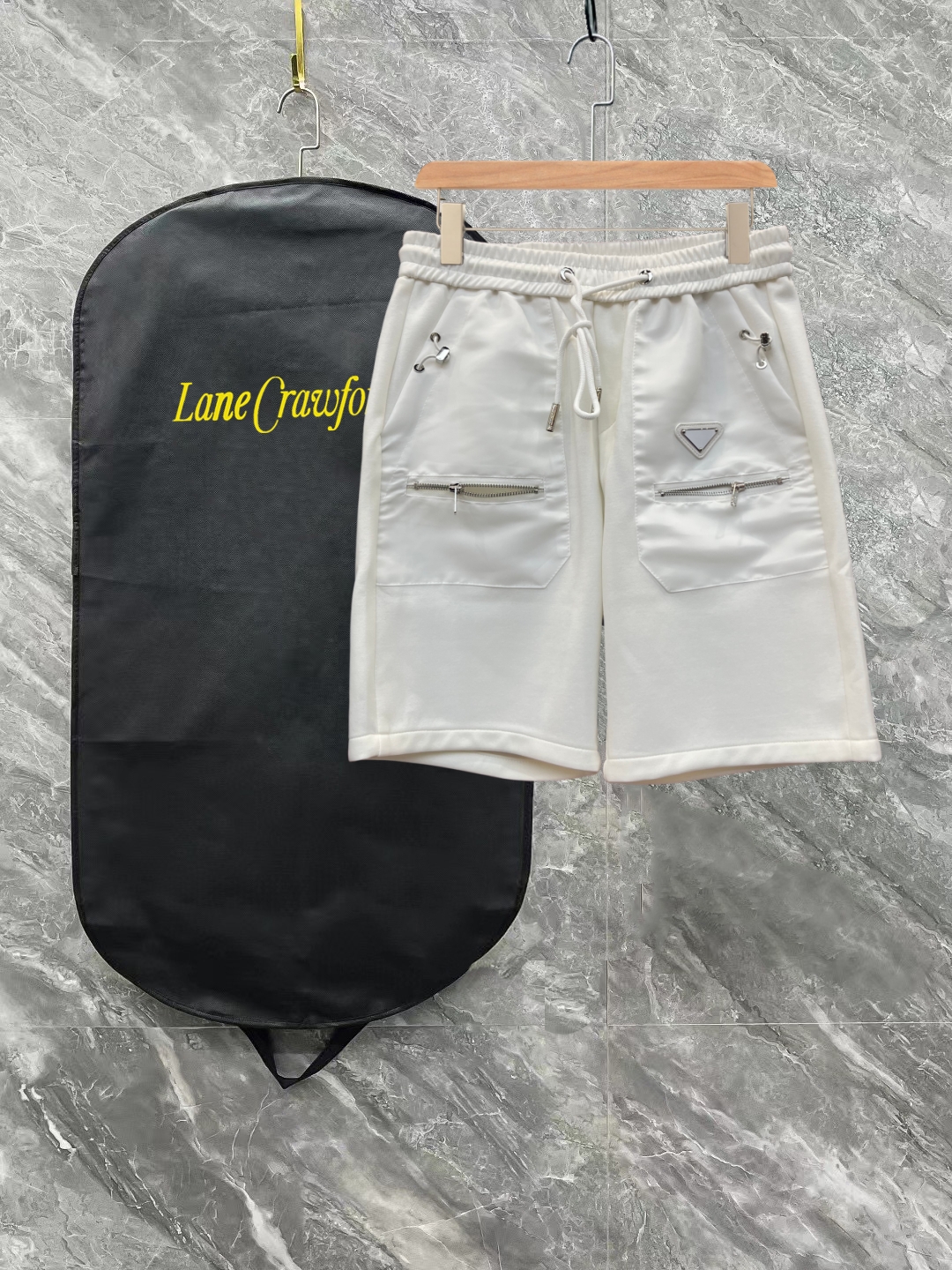 P125 Prada~Nuevo estilo para primavera y verano, los últimos shorts casual. La original parte superior del cuerpo estil…