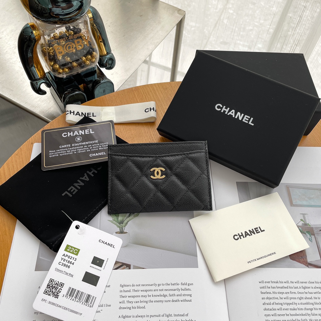 NO:177782,Grandma Xiang’s classic card bag, the smallest and most exquisite small card bag, recommended small items when you go out every day, can hold about 10 cards, and the capacity can be said to be very nice. Recommendation index A0213 Reference size 7.5/11/0.5cm, Chanel wallet, chanel, wallets19860909香奶奶经典卡包,最最最小巧精致的一款小卡包,日常出门力荐小单品,大概能装10张卡片,容量可以说很nice. 推荐指数 A0213 参考尺寸7.5/11/0.5cm,香奈儿钱包,chanel,wallets,Bag