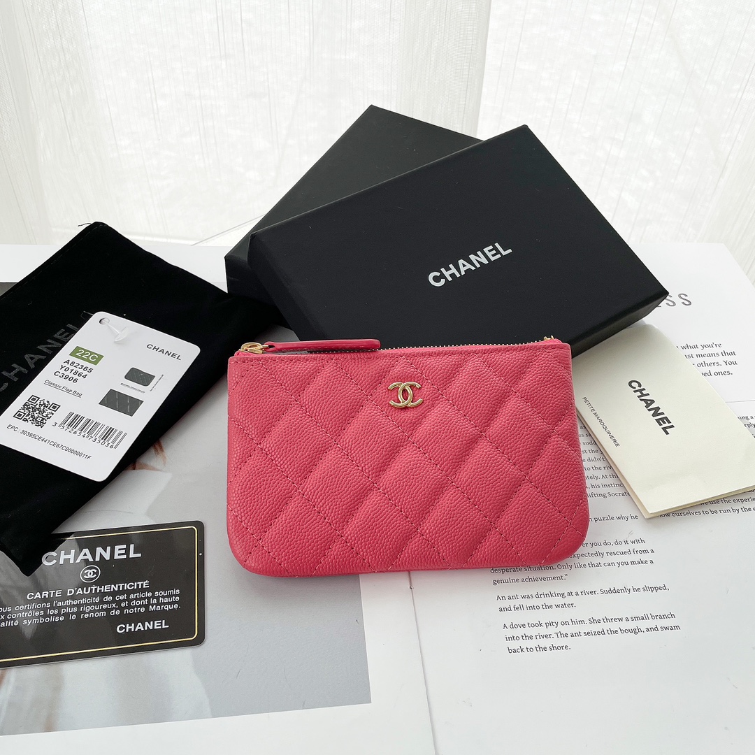 NO:179164,Grandma's classic small portable bag, one of the most practical bags in the mobile payment era, card change key lipstick in one bag, cute and practical and connotative A82365 J Reference size: 9.5×15×0.5cm, Chanel wallet, chanel, wallets19860909奶奶经典小号随身包,手机支付时代最实用的包包之一,卡片零钱钥匙口红一包搞定,可爱实用有内涵 A82365 J 参考尺寸:9.5×15×0.5cm,香奈儿钱包,chanel,wallets,Bag