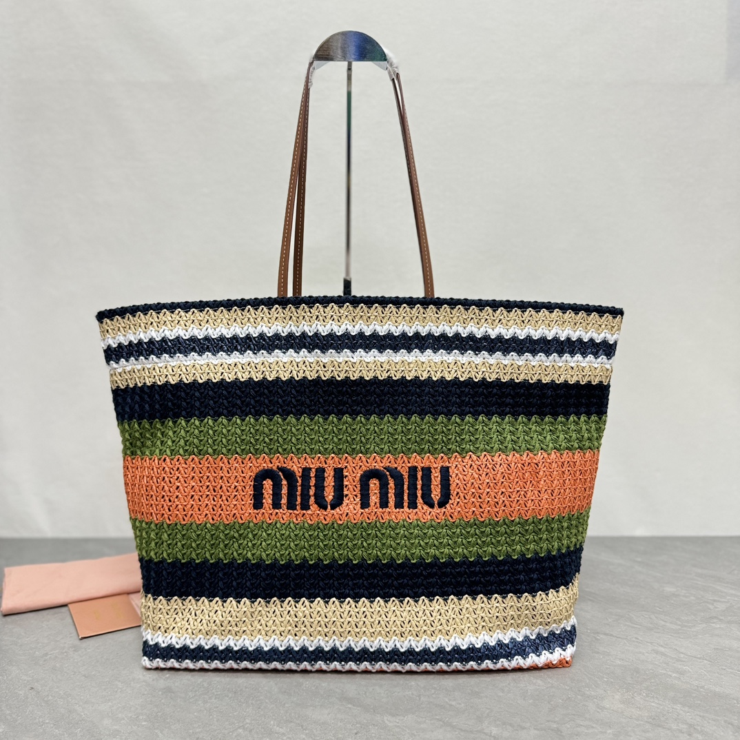 MiuMiu Bolsos de Tote Bordado Algodón Rafia Tejido de paja