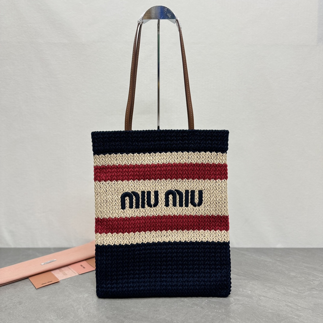 MiuMiu Bolsos de Tote Bordado Algodón Rafia Tejido de paja Vintage