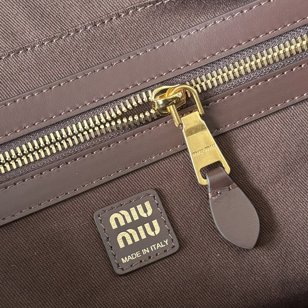 Miniatura 8