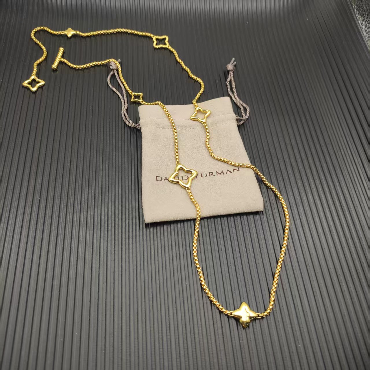 NO:879600,David Yurman gold four-leaf clover sweater chain length 90cm, jewelry boutique, sweaters19860909David Yurman 金色四叶草毛衣链长度90cm,饰品精品,sweaters,Jewelry