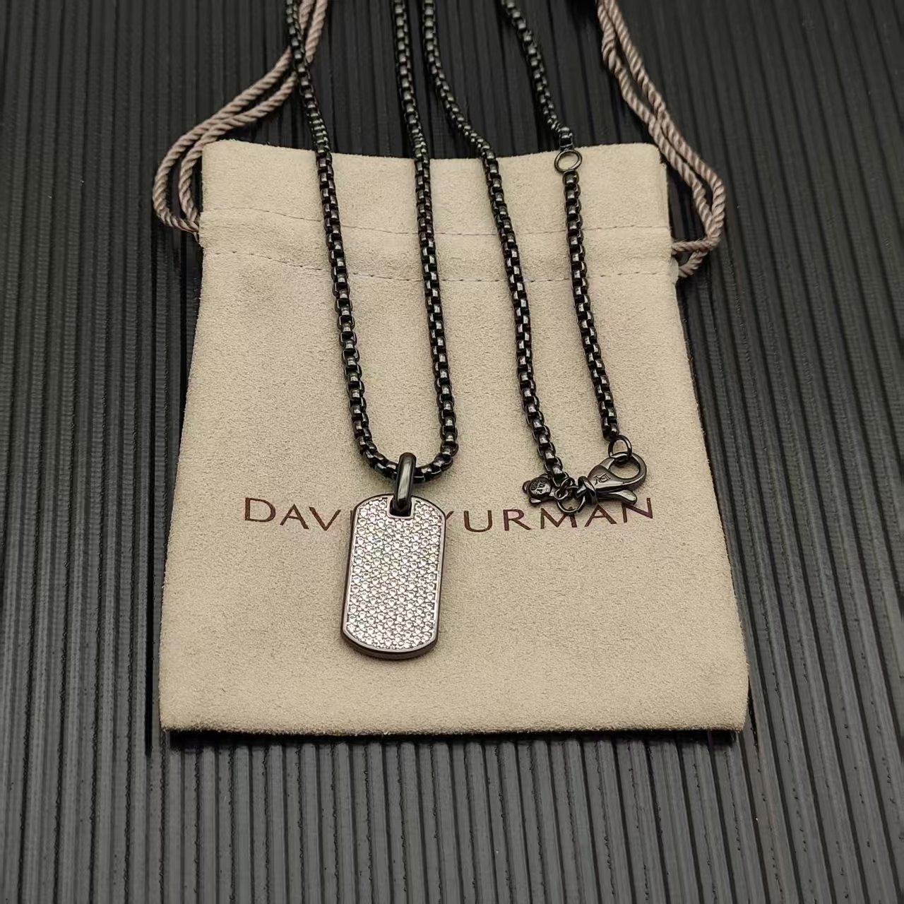 NO:879591,David Yurman black gold full diamond and white diamond brand necklace. Chain thickness 3mm, length 50+5cm delay chain, fine jewelry, necklace19860909David Yurman 黑金色满钻白钻牌子项链.链条粗3mm,长度50+5cm延迟链,饰品精品,necklace,Jewelry