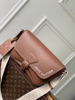 Louis Vuitton LV Montsouris Online
 Messenger Bags Brown Epi Calfskin Cowhide M23097