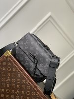 Louis Vuitton Messenger Bags Black Monogram Eclipse Chains M46795