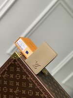 Louis Vuitton Wallet Card pack Apricot Color Men Calfskin Cowhide M81730