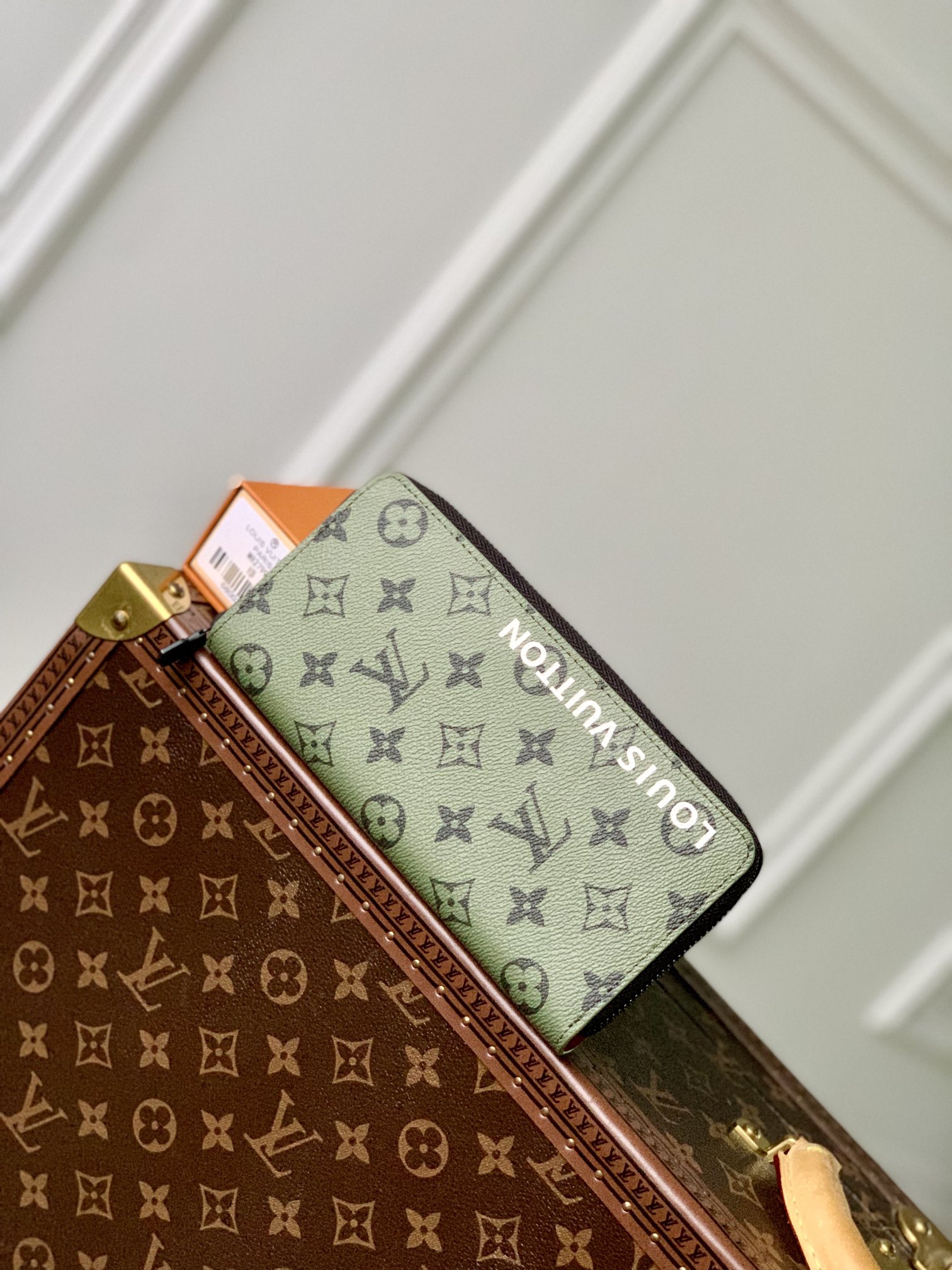 Best
 Louis Vuitton Wallet Card pack Green Splicing Monogram Canvas M82799
