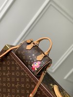 Louis Vuitton LV Speedy Handbags Travel Bags Monogram Canvas Cowhide Fabric M82624