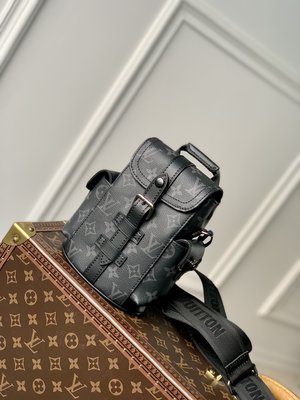 Louis Vuitton LV Christopher Bags Backpack Handbags M82769