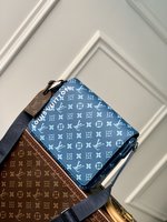 Louis Vuitton AAAAA+
 Messenger Bags Blue White Canvas M23785