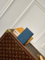Louis Vuitton Wallet Card pack New 2023 
 Men Calfskin Cowhide M82806