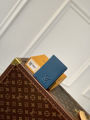Louis Vuitton Wallet Card pack Men Calfskin Cowhide M82806