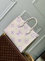 Louis Vuitton LV Onthego AAAAA+
 Bags Handbags Purple Cowhide M45494