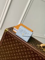 Louis Vuitton Wallet M83271