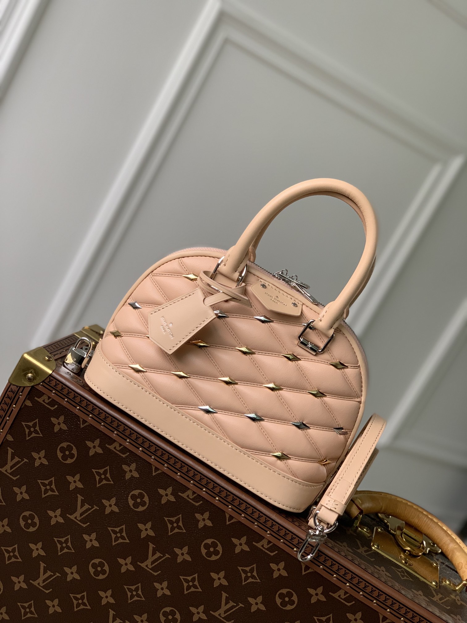 Louis Vuitton LV Alma BB Bags Handbags Apricot Color Sheepskin M24153