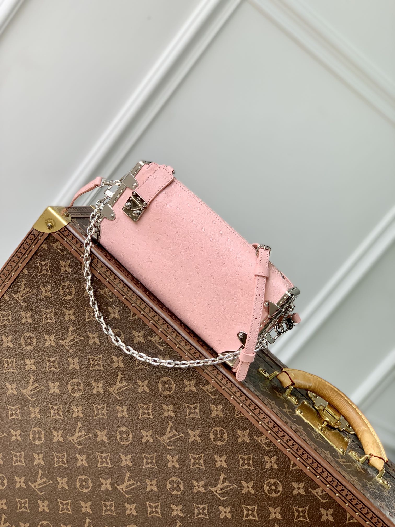 Louis Vuitton Tassen handtassen Roze Koeienhuid Kettingen M25445