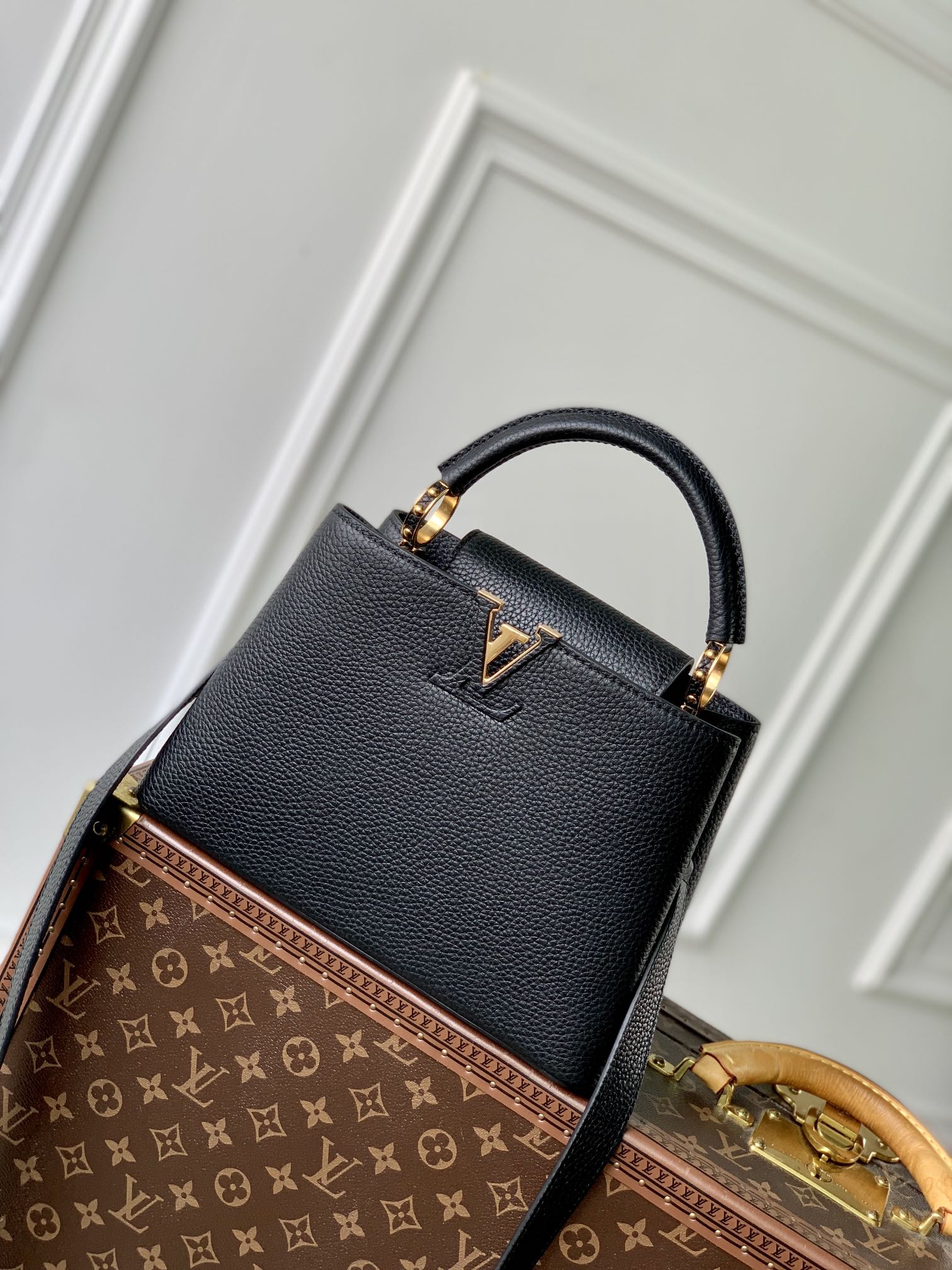 Louis Vuitton LV Capucines Bags Handbags Black Taurillon Cowhide M24727