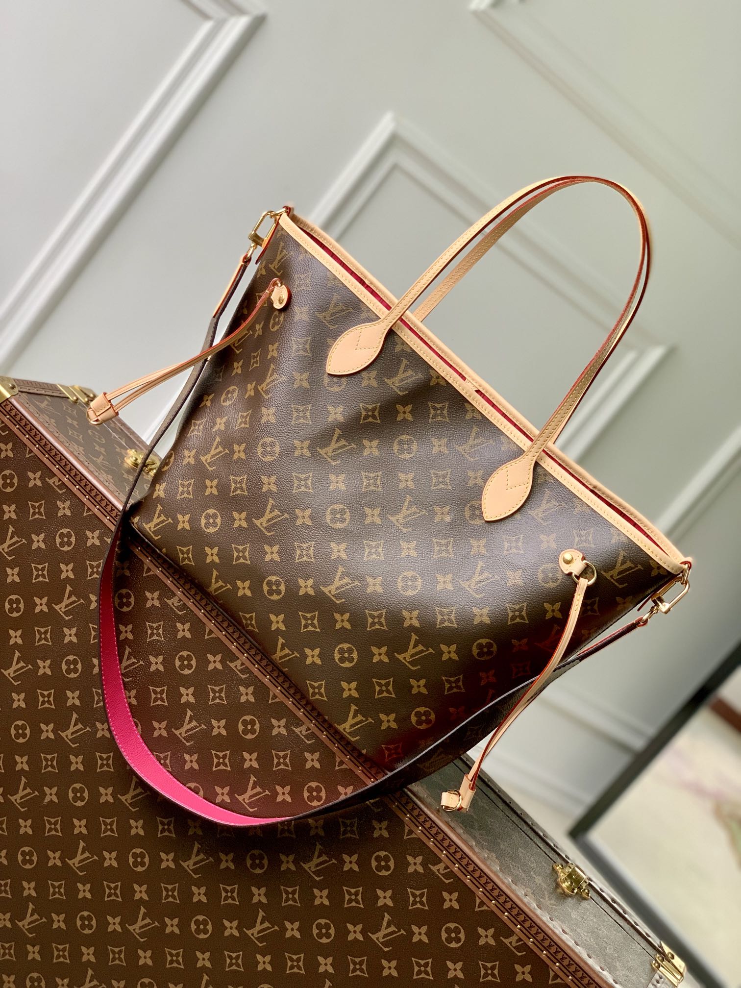 Louis Vuitton Rood Monogram Canvas Stof M12257