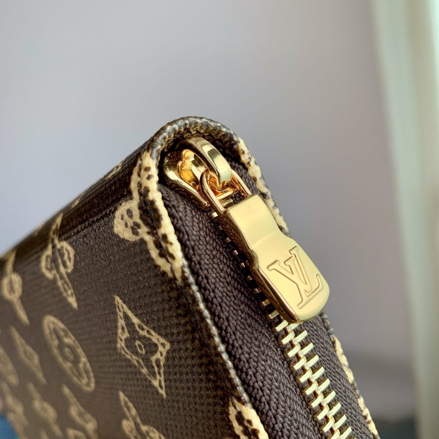 LV Style Brown Leather Wallet Bags detail image 5 from source 770225