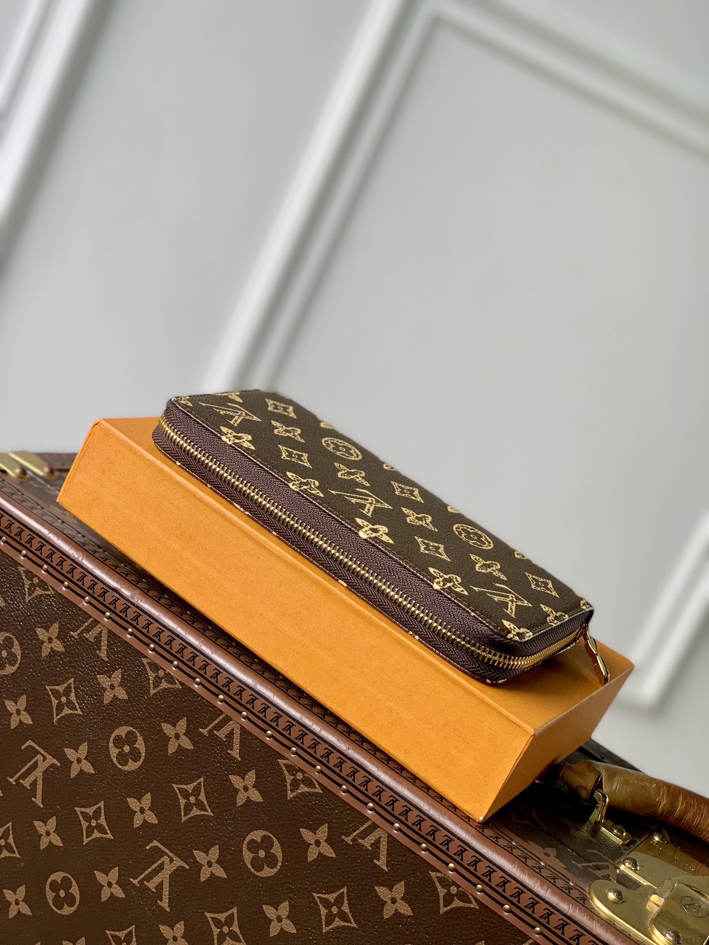 LV Style Brown Leather Wallet Bags detail image 3 from source 770225