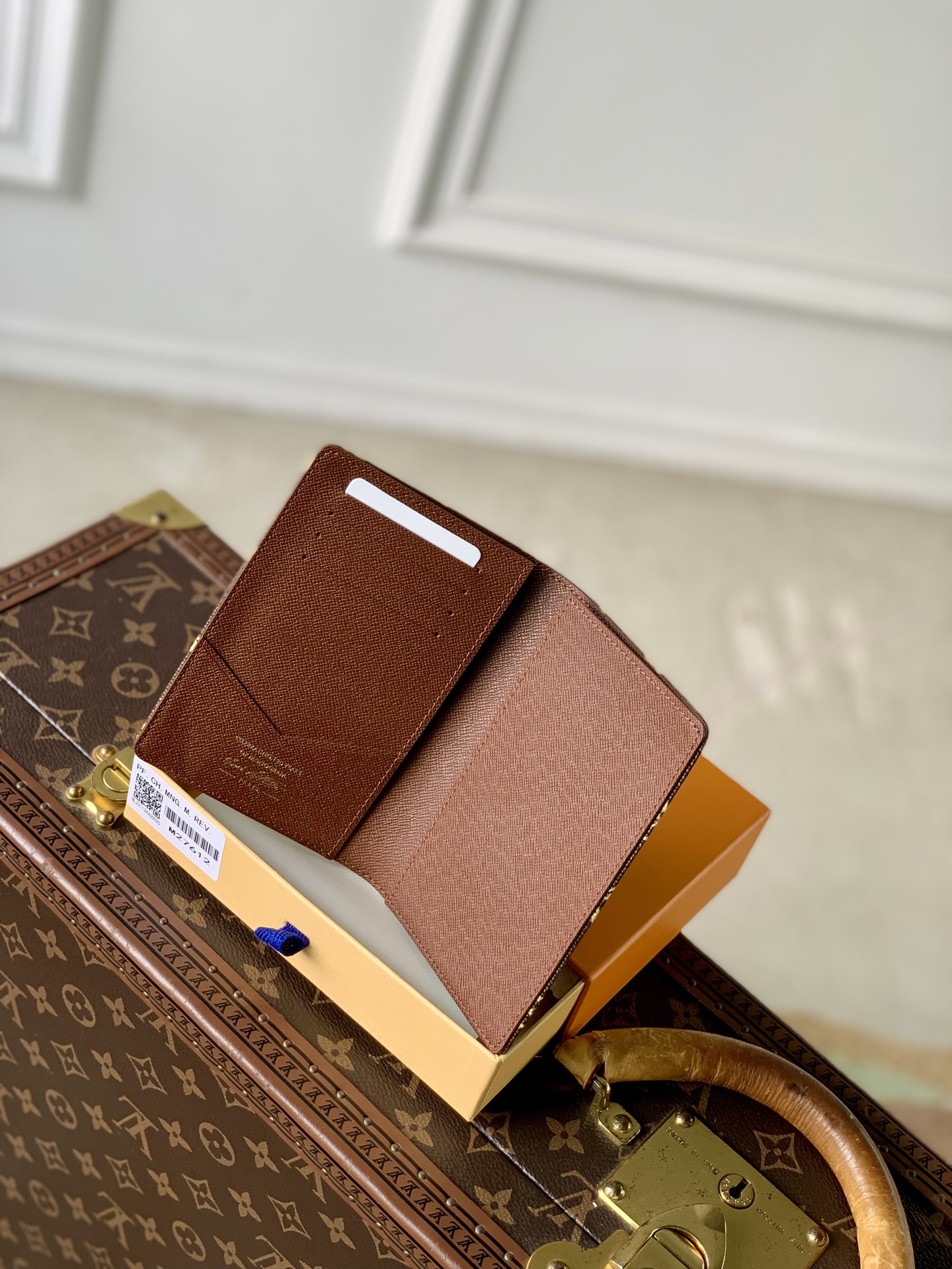 LV Style Brown Canvas Bag style reference detail image 6 from source 770226