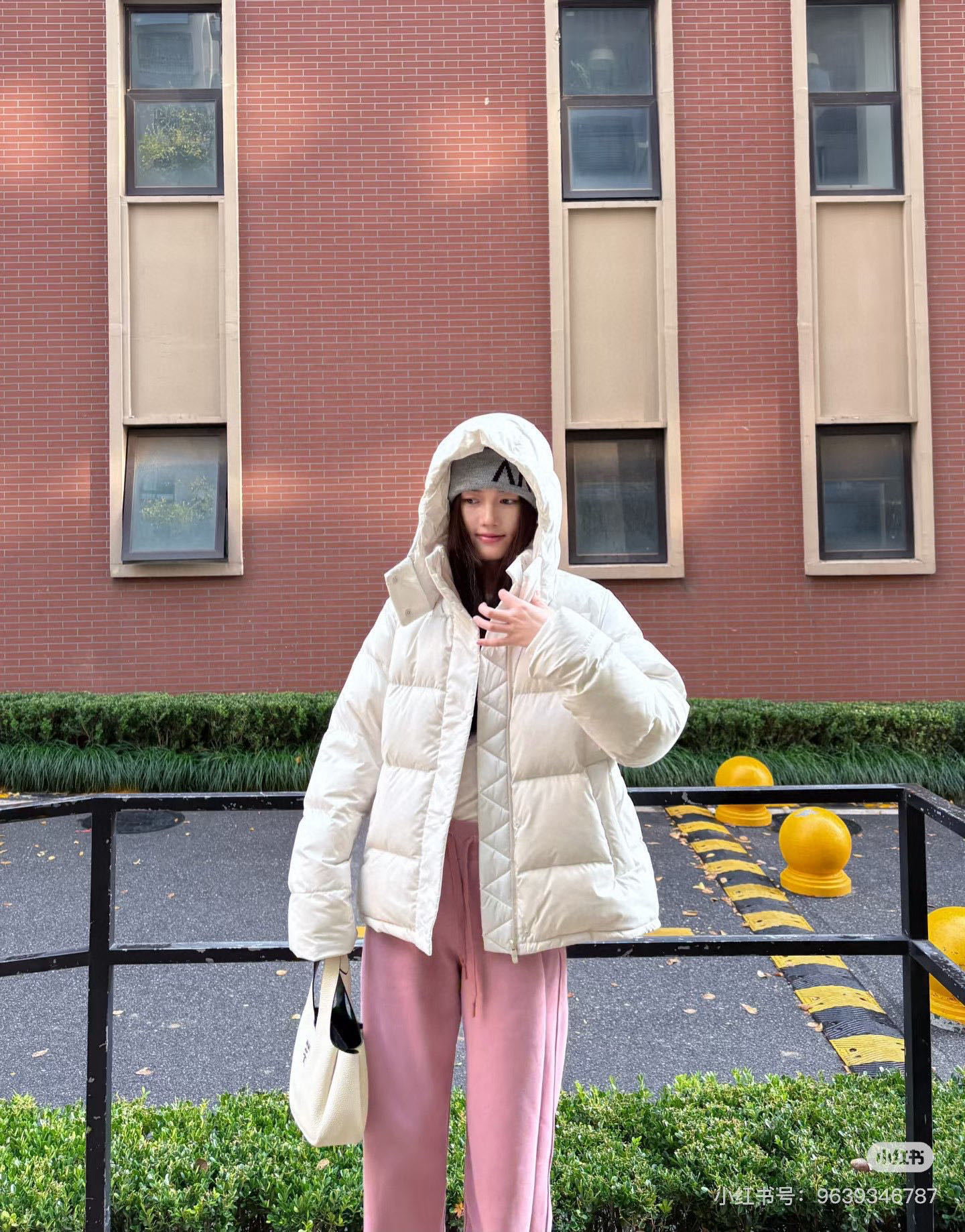 Lululemon jacket lounge bone white yoga