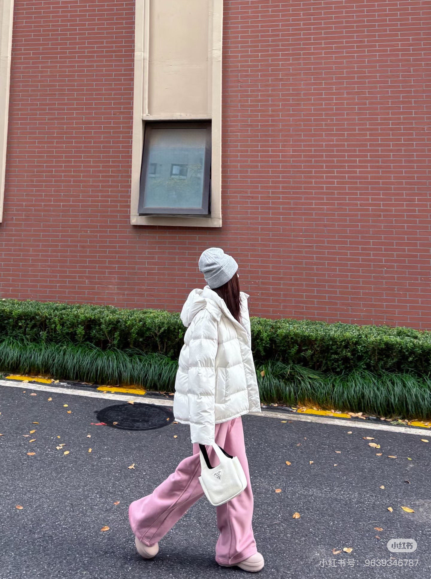Lululemon jacket lounge bone white yoga