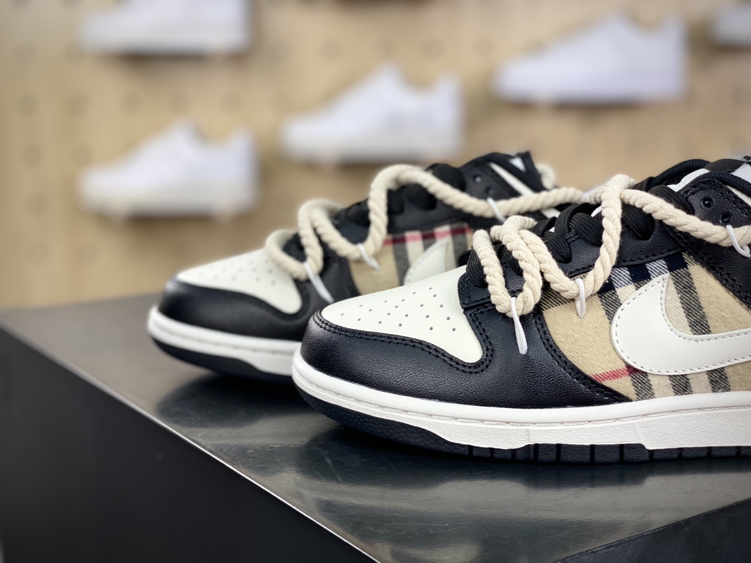 260 耐克Nike SB Dunk Low Lot"Black/Milk White"扣篮系列低帮板鞋“黑米黄苏格兰格子加粗绑绳”DD1391-100