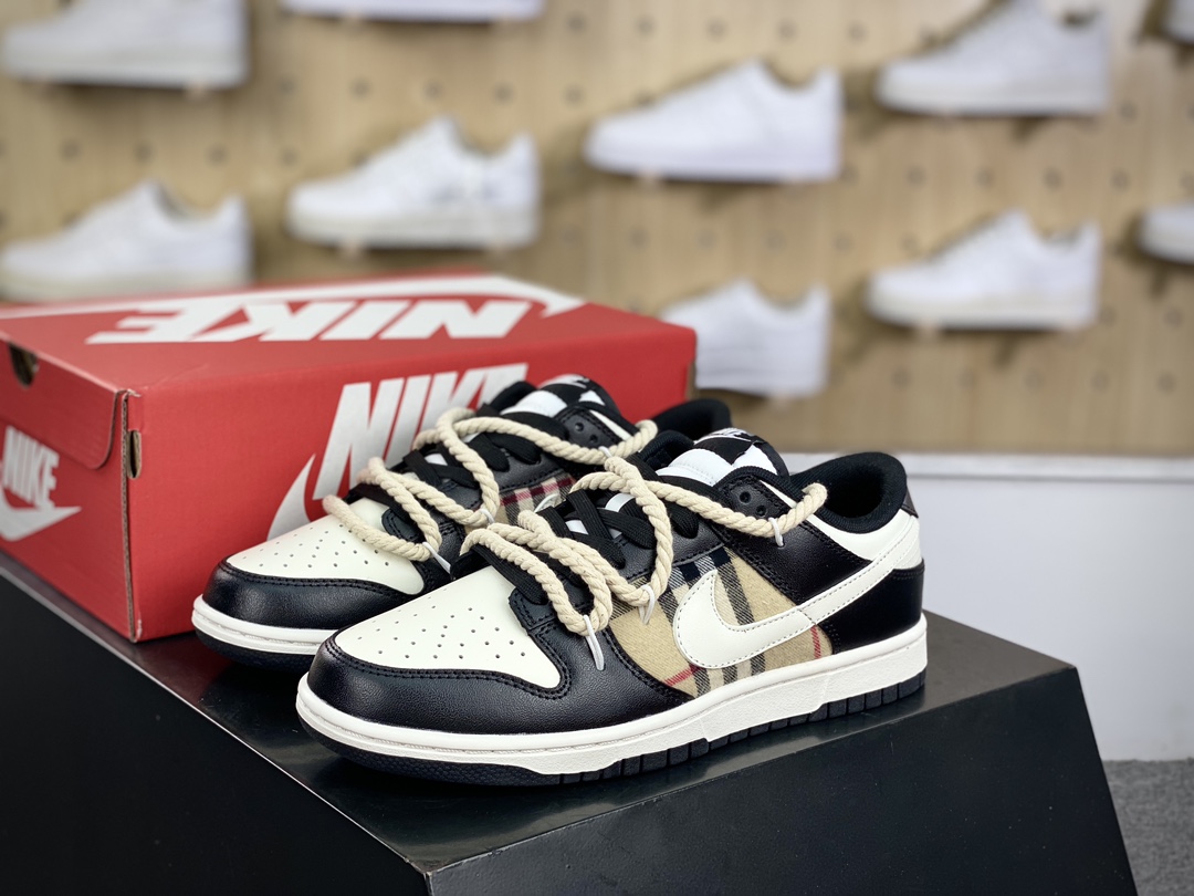 260 耐克Nike SB Dunk Low Lot”Black/Milk White”扣篮系列低帮板鞋“黑米黄苏格兰格子加粗绑绳”DD1391-100