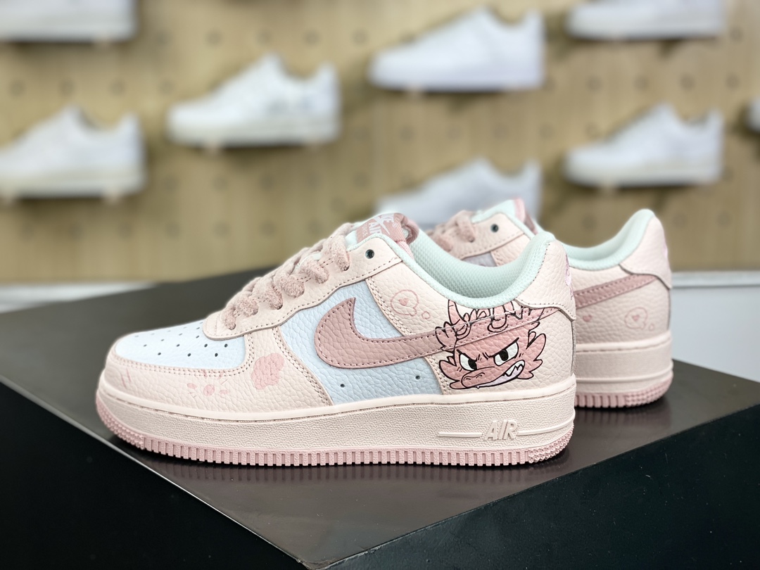 耐克Nike Air Force 1'07 Low Retro”Macaron”空军一号板鞋“杏白粉蒸汽木偶龙年”