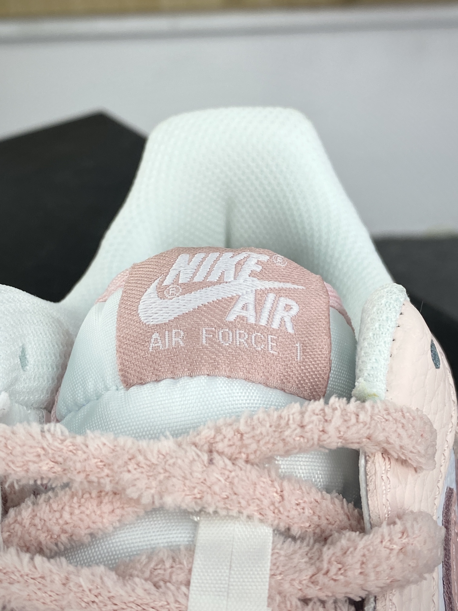 耐克Nike Air Force 1'07 Low Retro”Macaron”空军一号板鞋“杏白粉蒸汽木偶龙年”