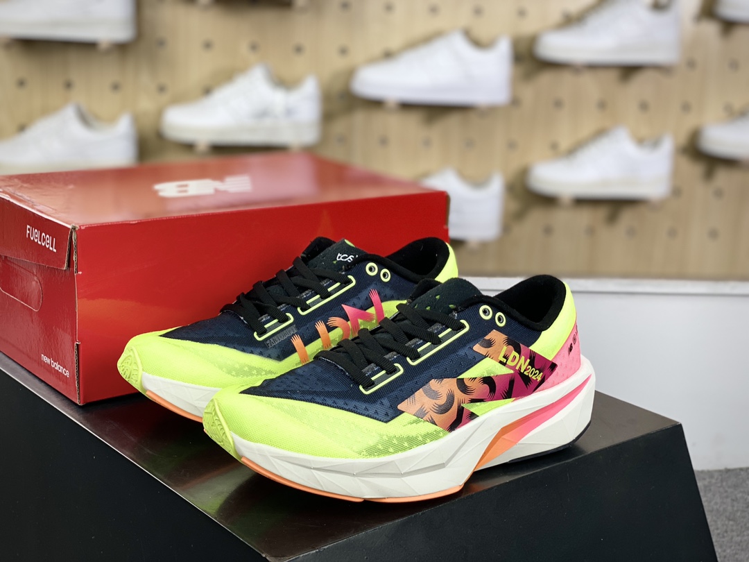 200 新百伦New Balance FuelCell SuperComp Trainer V2 慢跑鞋“网纱荧光绿粉渐变”MRCELLN4